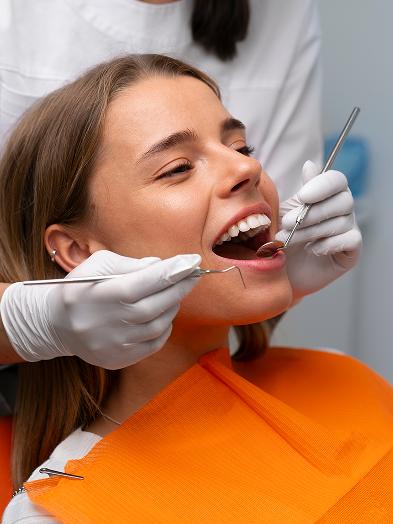 Приживление имплантов 99%